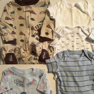 Cute football baby pajamas, 3 onsies, 1 Short onsie Size 6-9 months Like New
